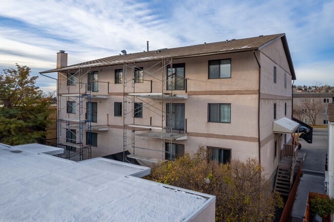 Thorcliffe Mews Condominium in Calgary, AB - Building Photo - Building Photo