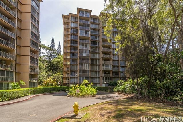 property at 95-269-269 Waikalani Dr