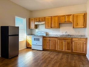 454 NY-376 in Hopewell Junction, NY - Building Photo - Building Photo