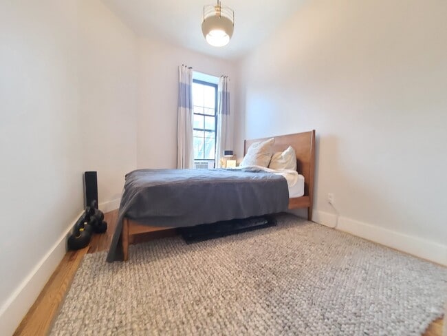1084 Bedford Ave, Unit 2A in Brooklyn, NY - Building Photo - Building Photo