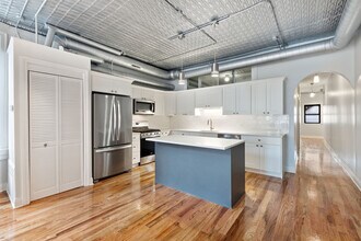 1462 N Milwaukee Ave, Unit 2 in Chicago, IL - Foto de edificio - Building Photo