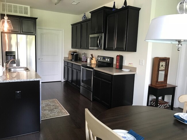 690 Whitetail Dr in Hummelstown, PA - Building Photo - Building Photo