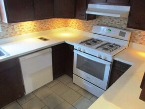 706 W Mulberry St in Bloomington, IL - Foto de edificio - Building Photo