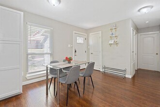 1906 Valley Hill Cir in Austin, TX - Building Photo - Building Photo