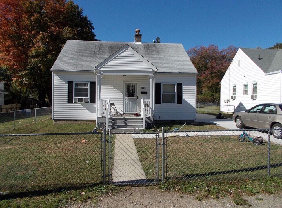 1307 Overlook St in Richmond, VA - Building Photo