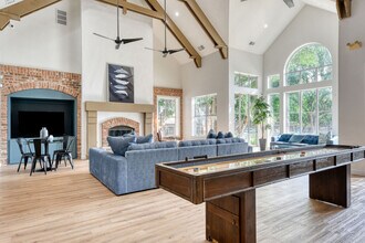 The Jax in San Antonio, TX - Building Photo - Building Photo