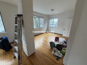 88 Putnam Ave, Unit 2T in Cambridge, MA - Building Photo - Building Photo