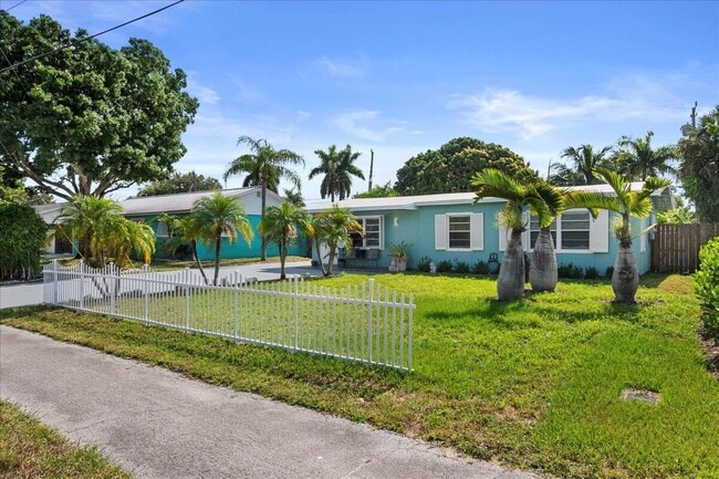 503 N Pennock Ln in Jupiter, FL - Building Photo - Building Photo