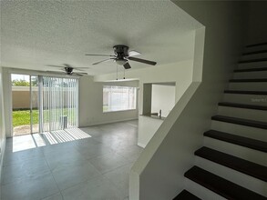 202 Washington Palm Loop in Davenport, FL - Building Photo - Building Photo