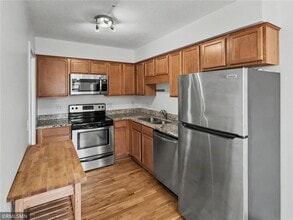 2727 W 43rd St in Minneapolis, MN - Building Photo - Building Photo