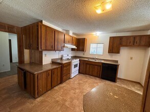 715 Massachusetts Ave in Beaumont, CA - Building Photo - Building Photo