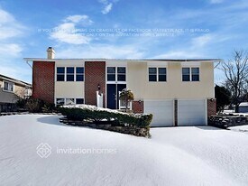 640 N Ashbury Ave in Bolingbrook, IL - Building Photo