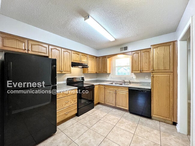922 Woodburne Pl in Southaven, MS - Building Photo - Building Photo