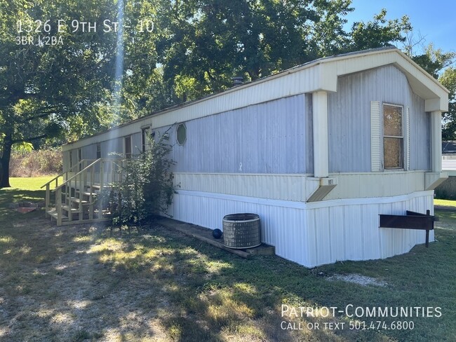 1326 E 9th St in Mountain Home, AR - Building Photo - Building Photo