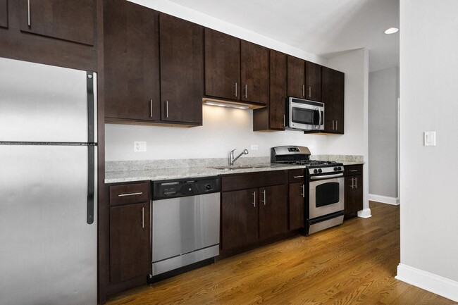 The Belmont by Reside Flats in Chicago, IL - Foto de edificio - Building Photo