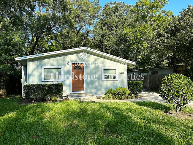 property at 1228 Neva St