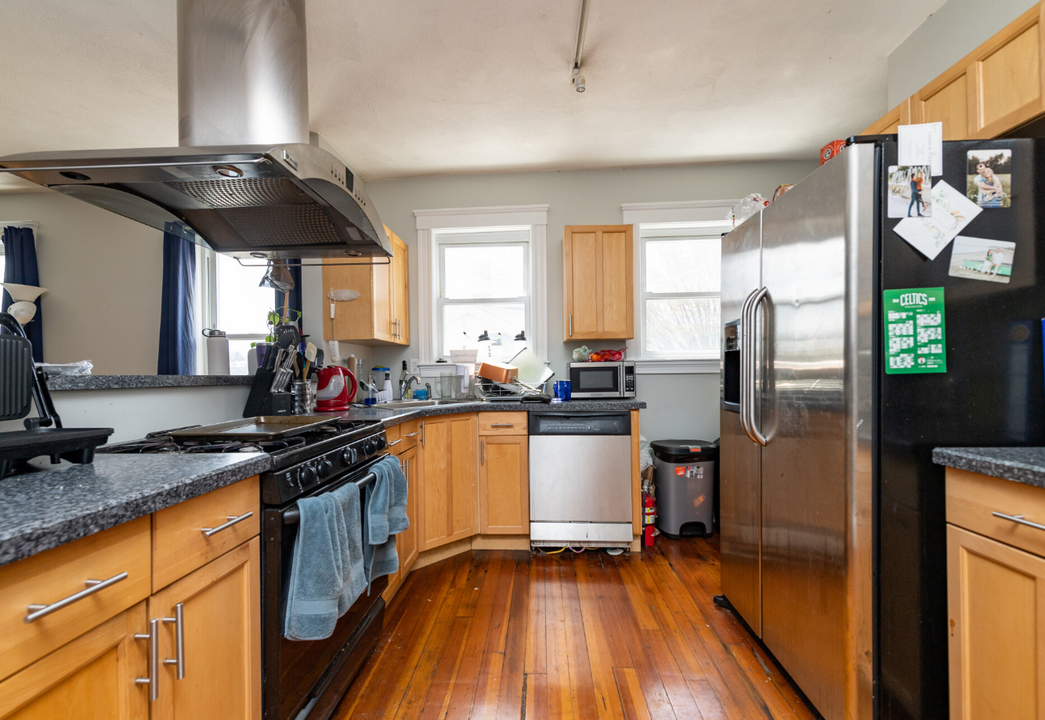 6 Belmont St, Unit 3 in Somerville, MA - Building Photo