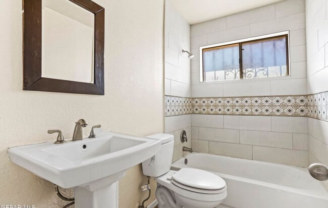 5764 Sweetwater Dr in El Paso, TX - Foto de edificio - Building Photo