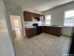 46-48-48 Pliny St in Hartford, CT - Building Photo - Building Photo