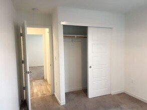 7447 Chadbourne Wy in Sacramento, CA - Building Photo - Building Photo