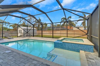 4610 Catalina Ln in Bonita Springs, FL - Building Photo - Building Photo