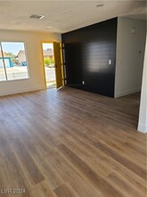 206 Elm St in Henderson, NV - Building Photo - Building Photo