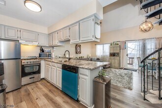 4 Winter Park Dr in Vernon, NJ - Building Photo - Building Photo