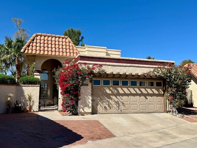 5001 E Mesquite Wood Ct