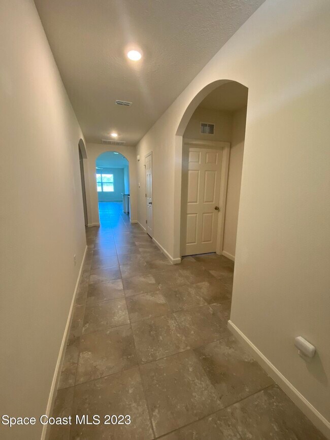 510 Old Country SE Rd in Grant Valkaria, FL - Building Photo - Building Photo