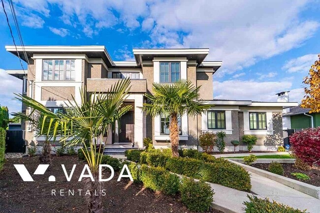 6579 Sumas Dr in Burnaby, BC - Building Photo - Building Photo