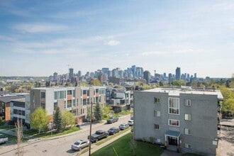 Yarmouth Apartments in Calgary, AB - Building Photo - Building Photo