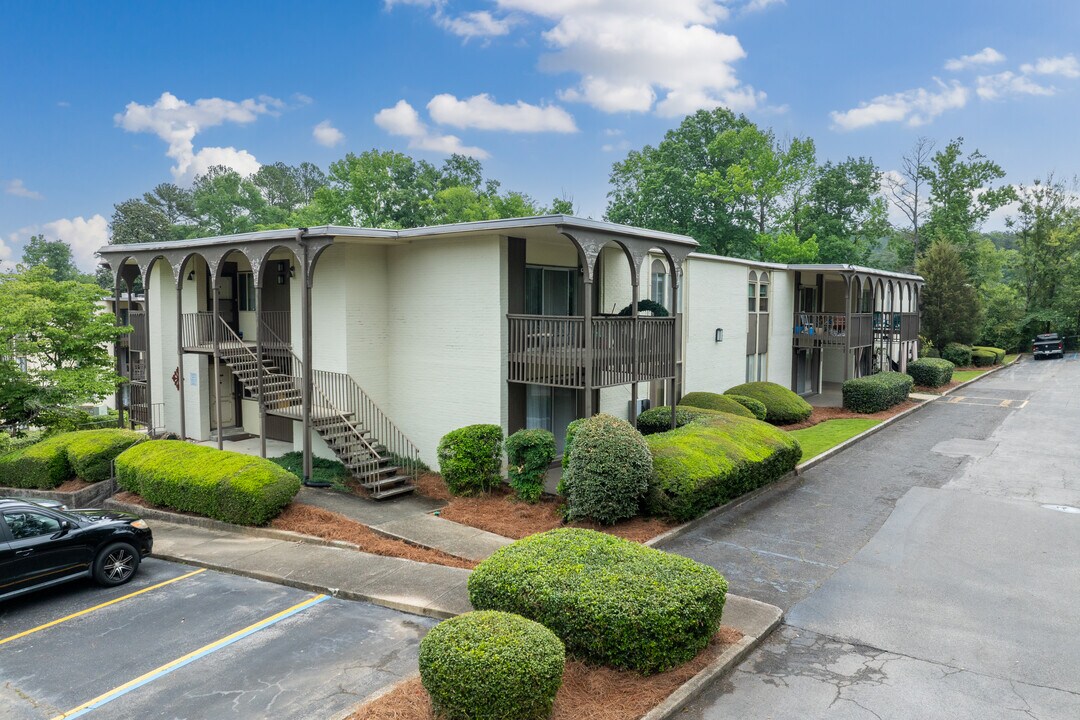 The Cabana Condominiums in Vestavia Hills, AL - Foto de edificio