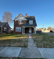 348 Chase Ave in Hamilton, OH - Building Photo