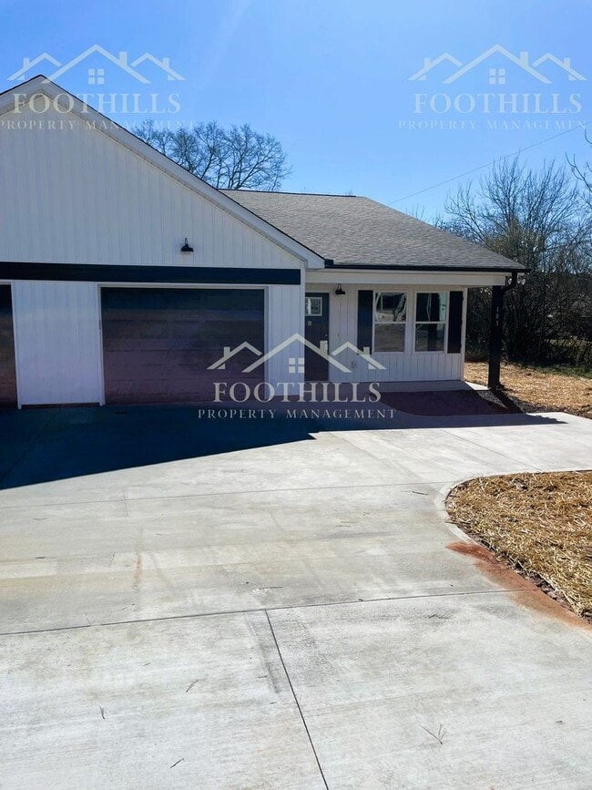 103 Rhoe Cir in Anderson, SC - Building Photo - Building Photo