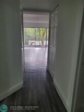 4205 N University Dr in Sunrise, FL - Building Photo - Building Photo