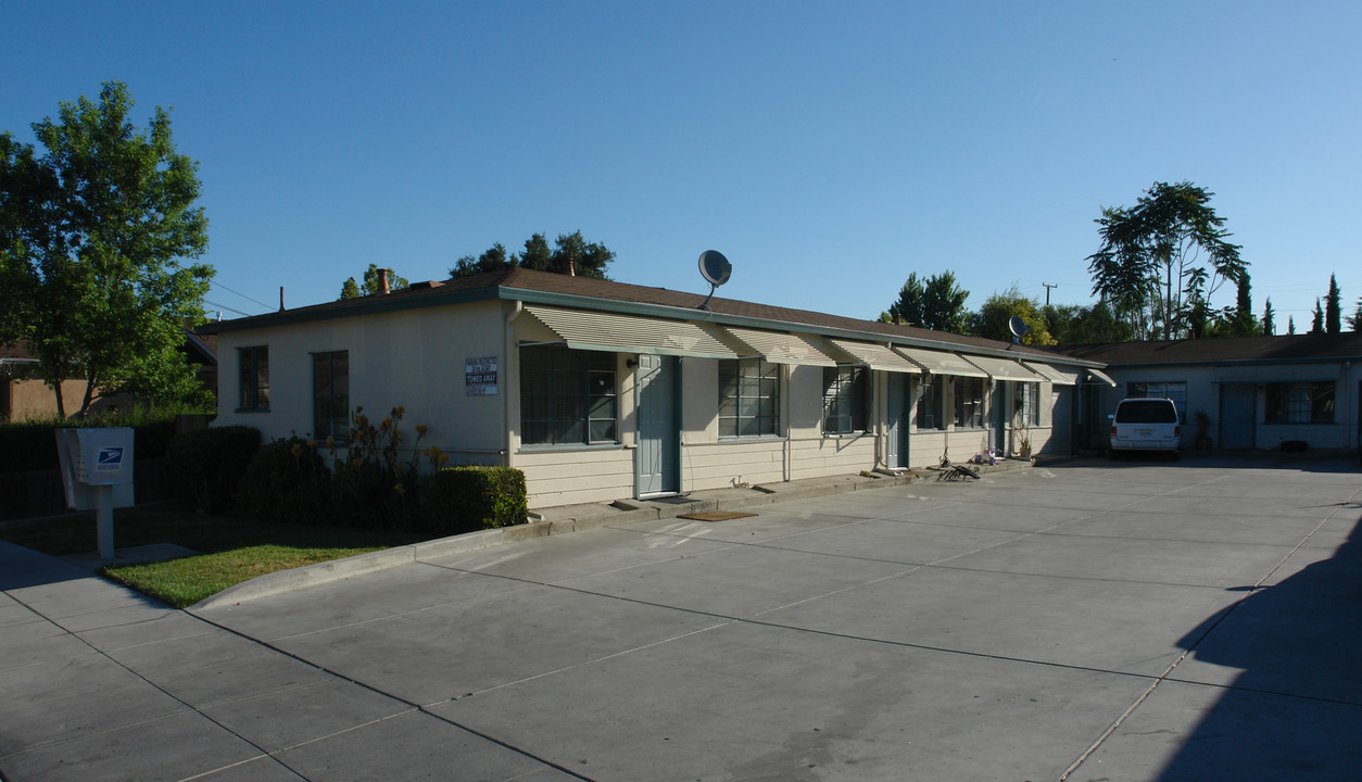 1018 Pepitone Ave in San Jose, CA - Building Photo