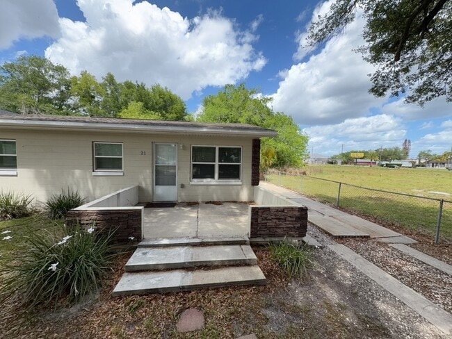 21 W 7th St in Apopka, FL - Building Photo - Building Photo