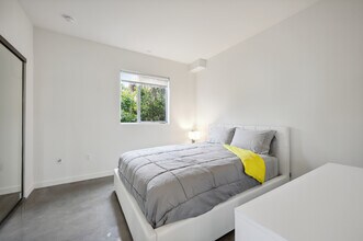 Mar Vista Lofts in Los Angeles, CA - Building Photo - Interior Photo