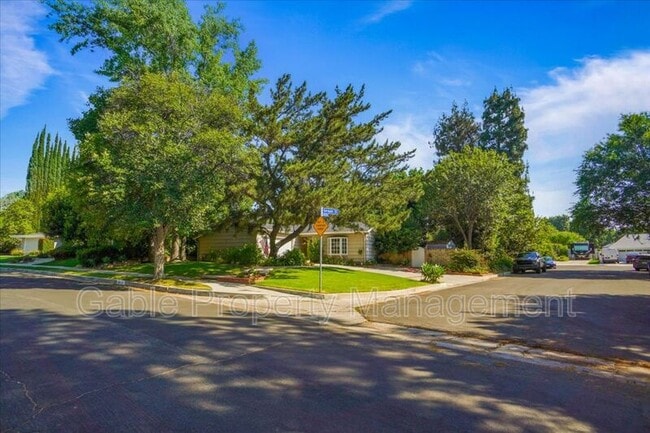 20221 Germain St in Los Angeles, CA - Building Photo - Building Photo