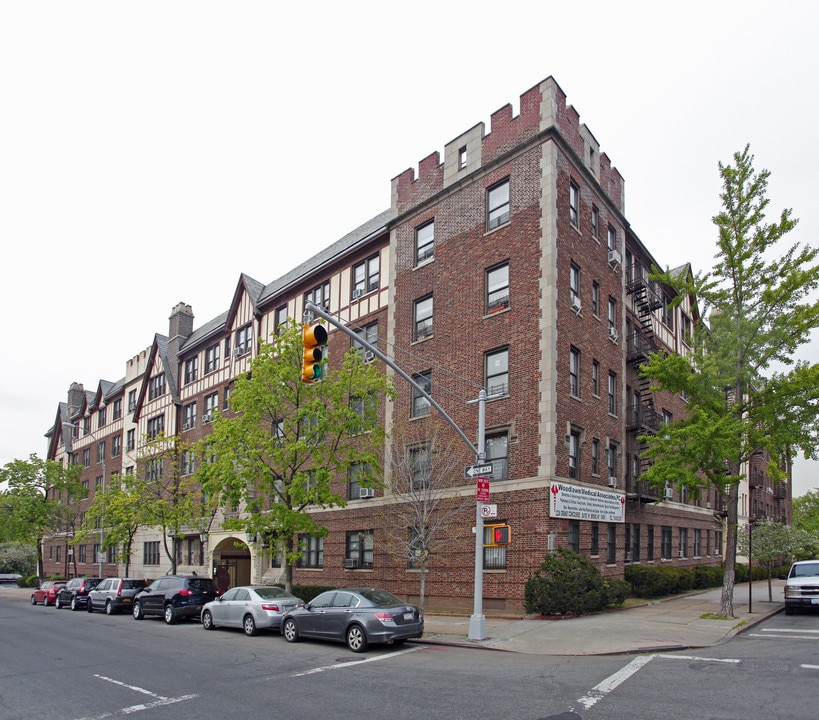 3224 Grand Concourse in Bronx, NY - Foto de edificio