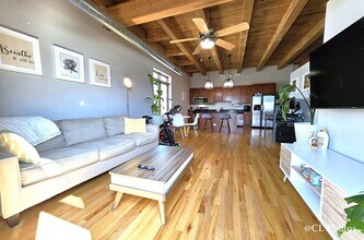 500 N Damen Ave in Chicago, IL - Building Photo - Building Photo