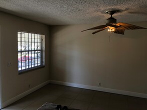 422 Lakeside Dr-Unit -#237 in Margate, FL - Foto de edificio - Building Photo
