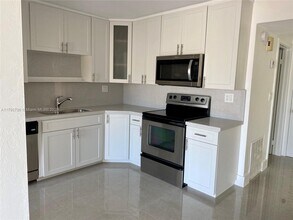 8947 SW 149th Pl in Miami, FL - Building Photo - Building Photo