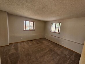 4638 Bittercreek Dr in Colorado Springs, CO - Building Photo - Building Photo