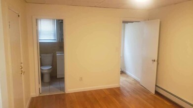 286 Beacon St, Unit B in Boston, MA - Building Photo - Building Photo