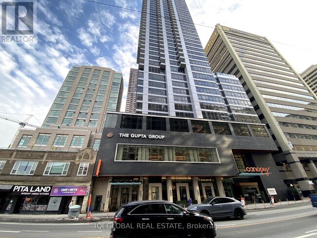 395-1395 Bloor St E in Toronto, ON - Building Photo - Building Photo