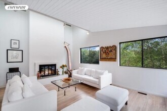 11 Sheperds Ln in Amagansett, NY - Building Photo - Building Photo