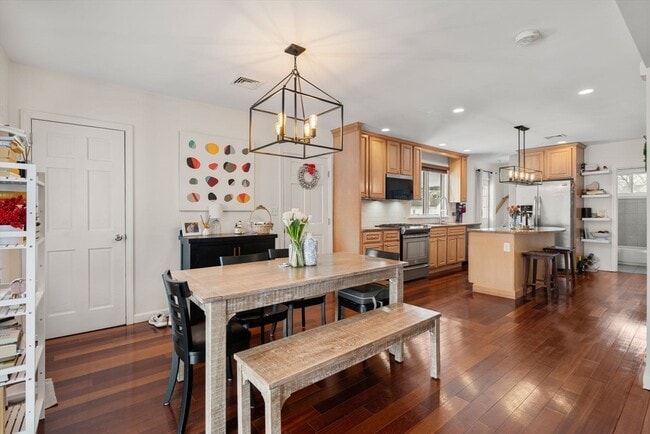 7 Quincy St in Watertown, MA - Building Photo - Building Photo