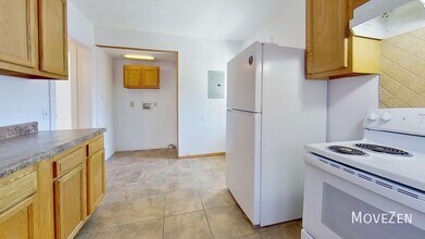 210 Oakcrest Dr in Wilmington, NC - Building Photo - Building Photo
