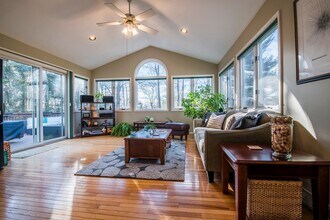 212 Uppergate Ct in Owings Mills, MD - Foto de edificio - Building Photo